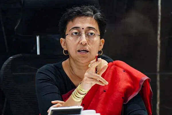 सिख गुरुओं के अपमान पर आम आदमी पार्टी का कड़ा बयान