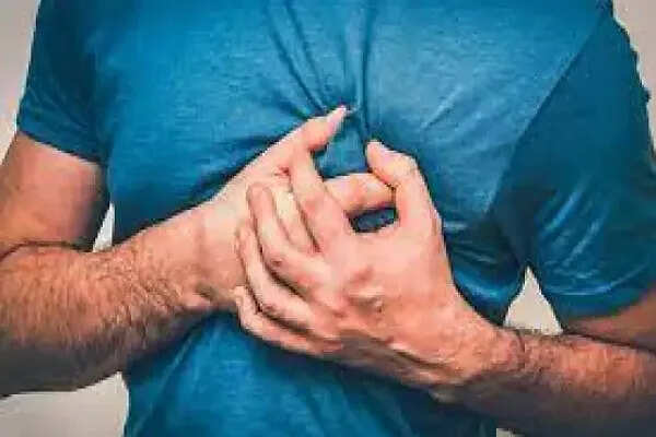 कर्नाटक के हासन में हृदय आघात के मामलों में वृद्धि, स्वास्थ्य मंत्री ने की जांच के आदेश