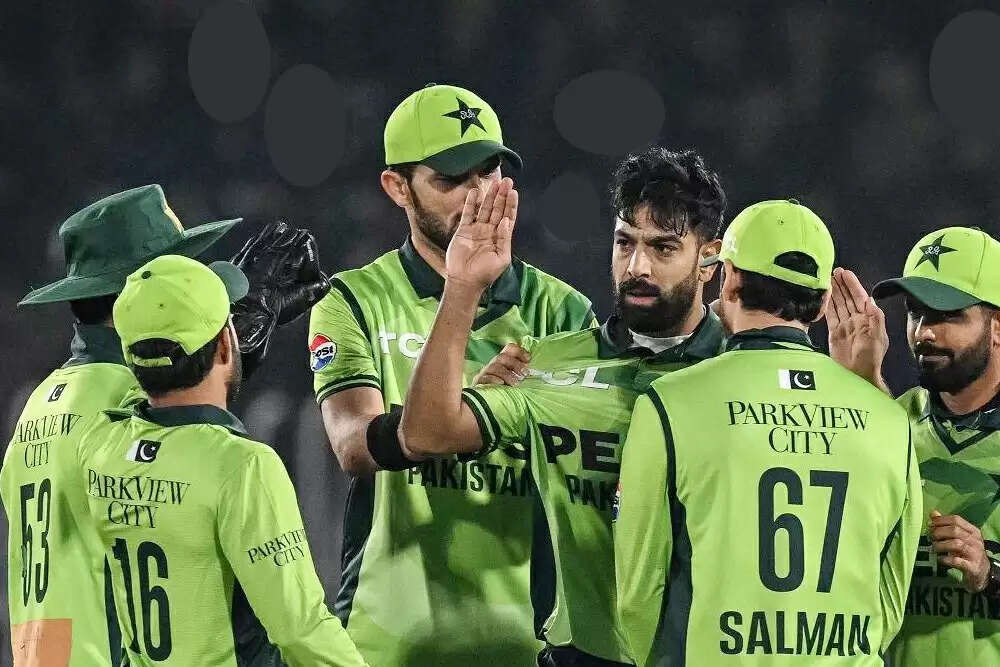 पाकिस्तान ने श्रीलंका को 6 रन से हराकर वनडे सीरीज में बनाई बढ़त