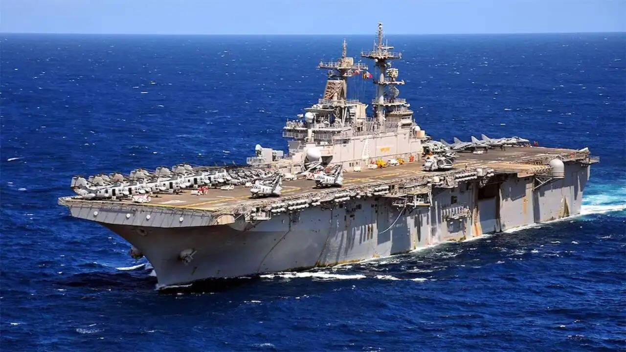 मध्य पूर्व में बढ़ता तनाव: अमेरिका और ईरान के बीच सैन्य गतिविधियों में तेजी