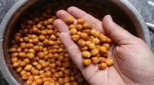 घरेलू उपायों से सेहत को बेहतर बनाएं: चने के फायदे