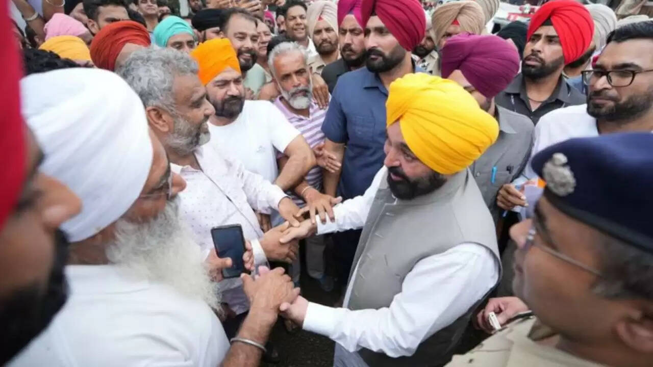 पंजाब के मुख्यमंत्री भगवंत मान ने बाढ़ राहत के लिए एक महीने का वेतन दान करने का लिया निर्णय