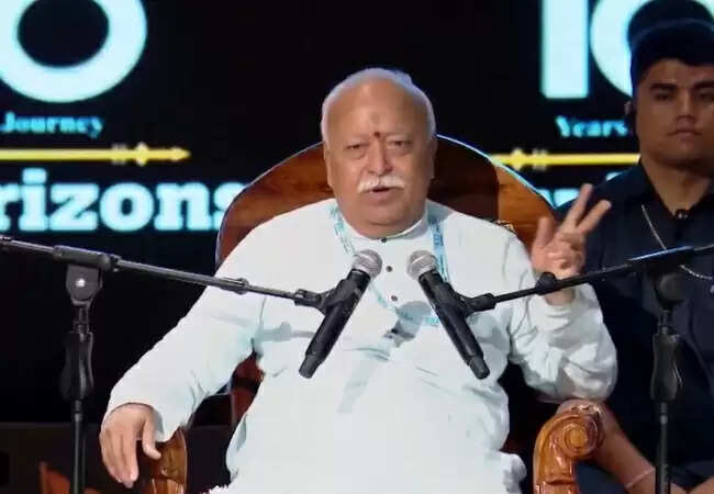 आरएसएस प्रमुख मोहन भागवत का तिरंगे पर महत्वपूर्ण बयान