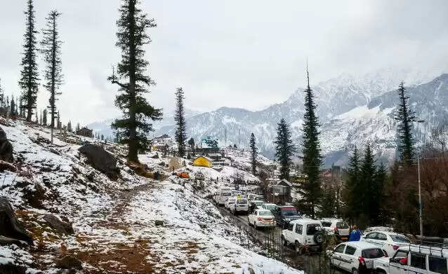 हिमाचल प्रदेश के गुलाबा और चैल: सर्दियों में पर्यटन का अद्भुत अनुभव