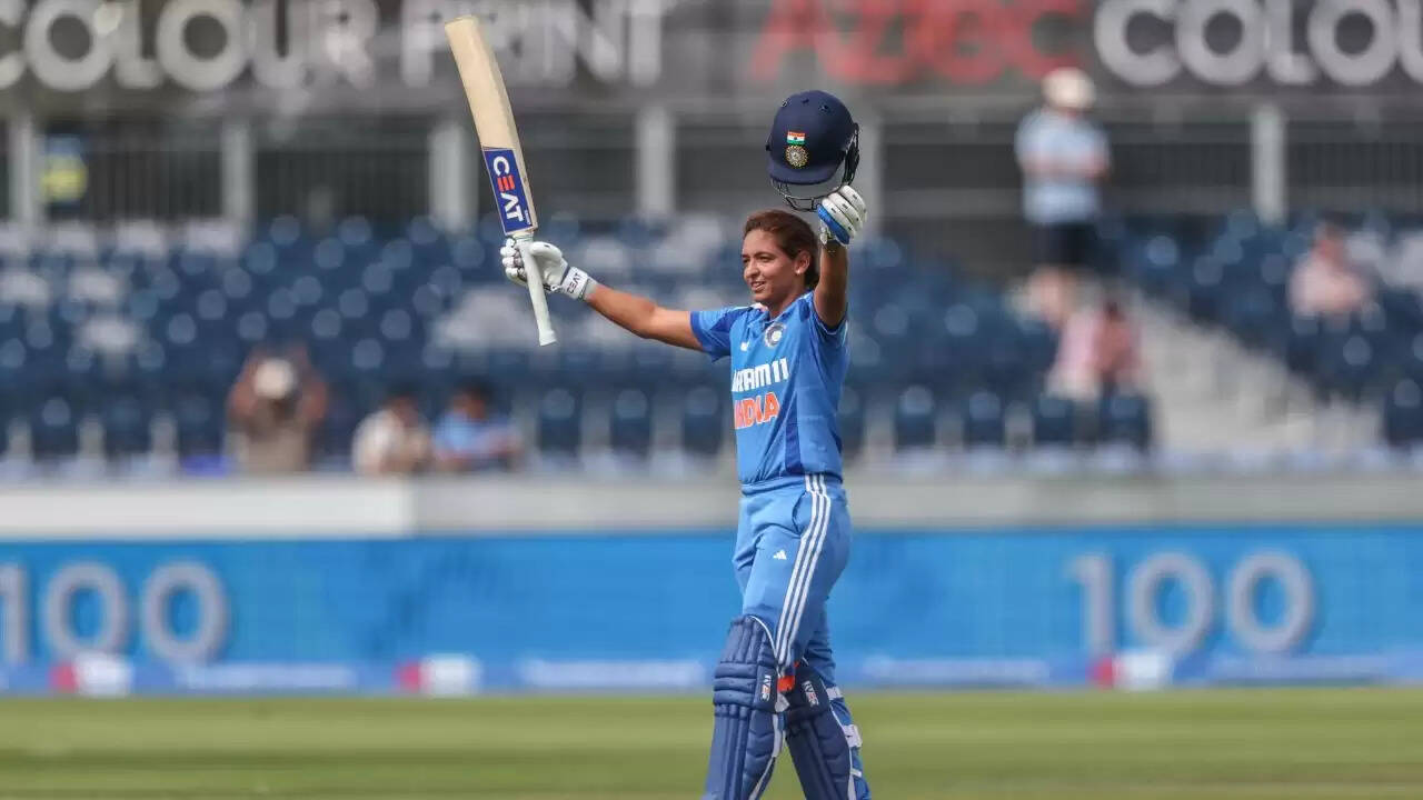 भारत महिला क्रिकेट टीम ने इंग्लैंड के खिलाफ तीसरे वनडे में शानदार जीत दर्ज की