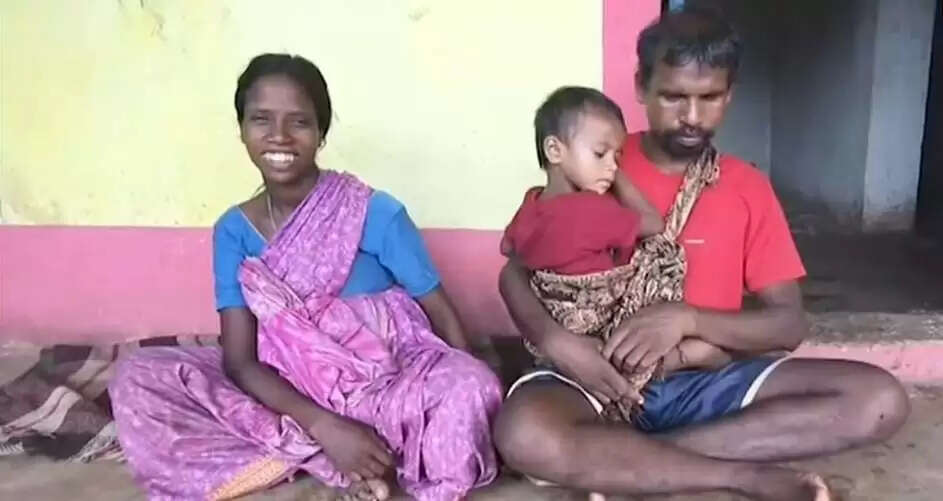 बलरामपुर : पीएम जनमन आवास से दृष्टिहीन पहाड़ी कोरवा परिवार का बदला जीवन