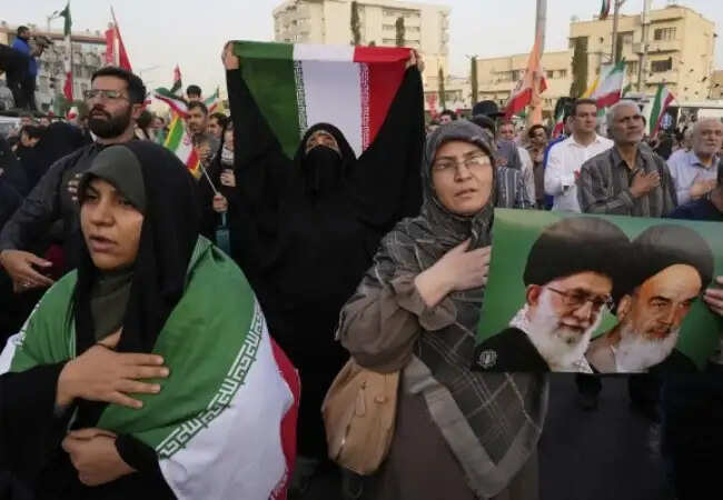 अमेरिका और ईरान के बीच शांति वार्ता: स्थायी सीजफायर की उम्मीद