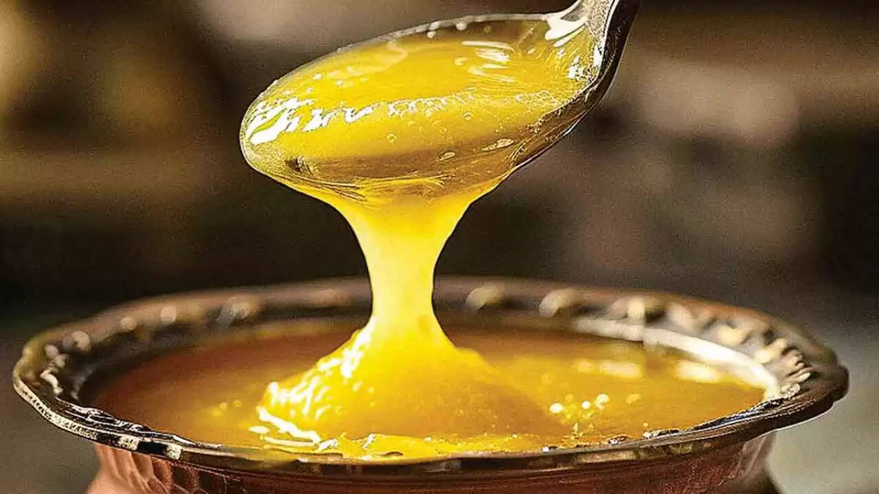घी के स्वास्थ्य लाभ: जानें कैसे यह आपके लिए फायदेमंद है