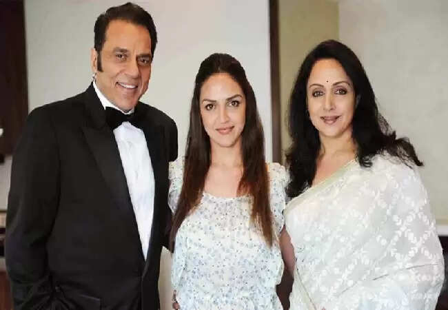 धर्मेंद्र ने हेमा मालिनी के लिए छोड़ा नॉनवेज खाना, ईशा देओल ने किया खुलासा