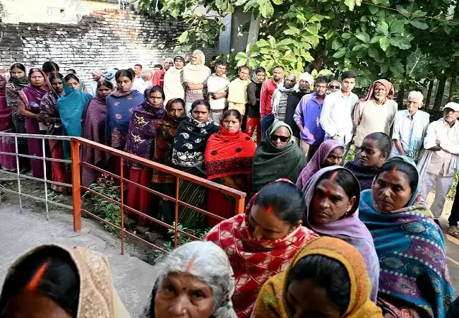 बिहार विधानसभा चुनाव में रिकॉर्ड मतदान, दूसरे चरण में 67.14% टर्नआउट