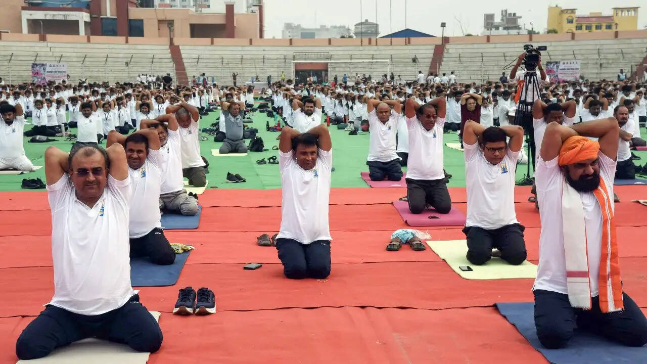 बिहार में अंतरराष्ट्रीय योग दिवस पर योग के प्रति जागरूकता का उत्सव