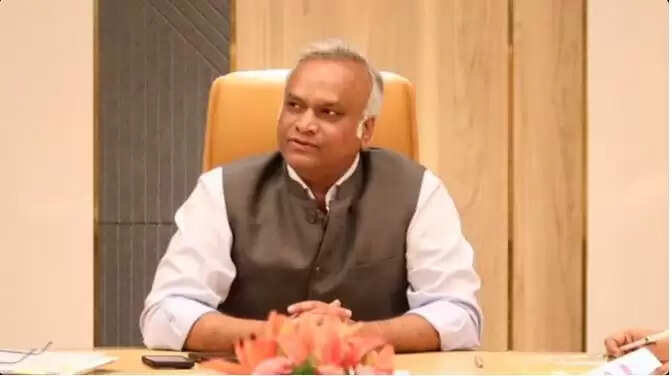 प्रियांक खरगे का दावा: द्वि-राष्ट्र सिद्धांत का विचार सावरकर का था