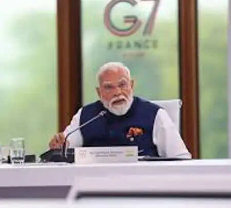 जी-7 समिट में पीएम मोदी का संबोधन: विश्व को एक परिवार मानते हैं