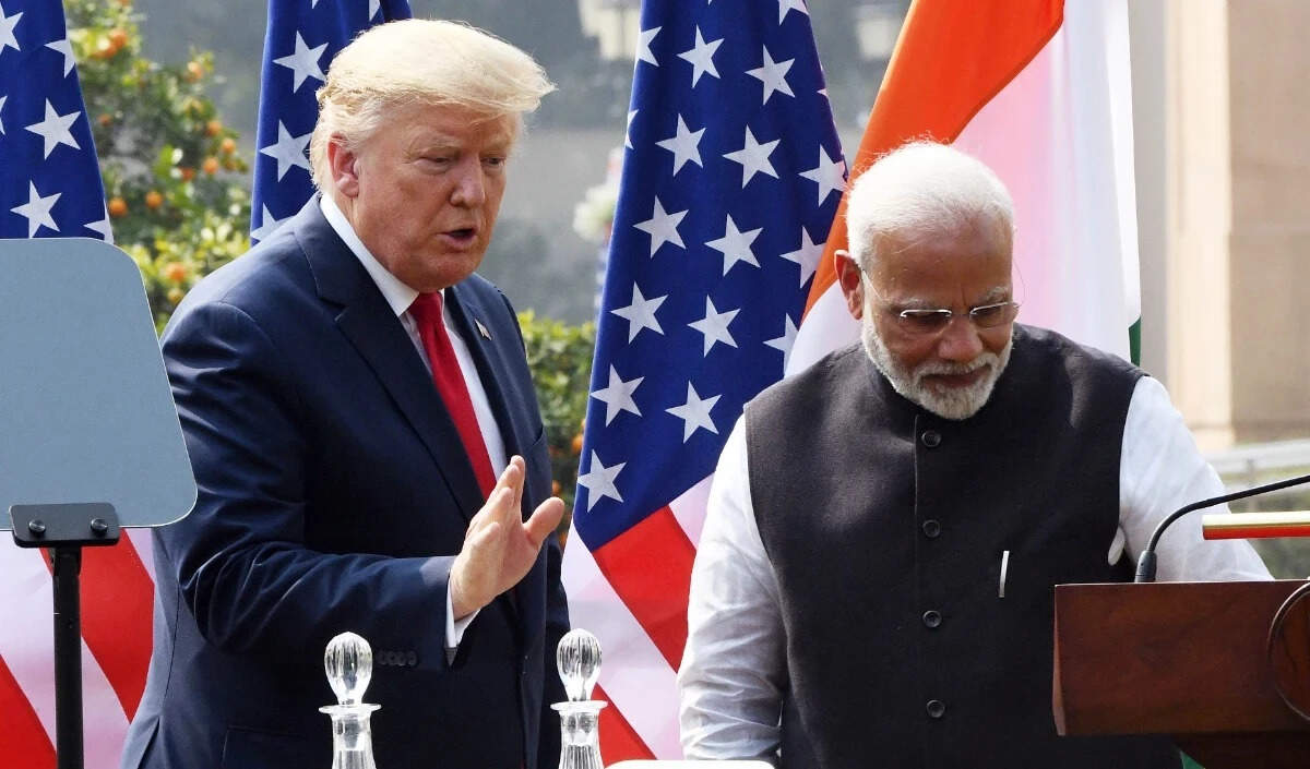 ट्रंप का विवादास्पद बयान: भारत-पाकिस्तान के बीच आठ विमानों के गिरने का दावा