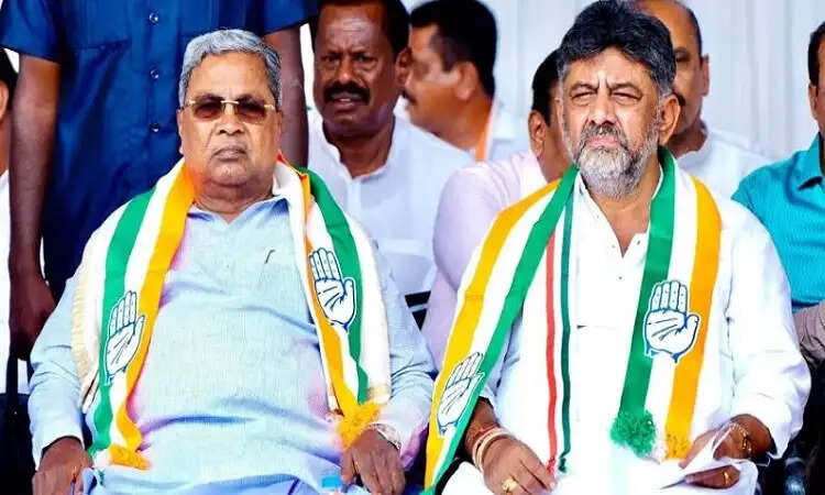 कर्नाटक में कांग्रेस की बैठक: नेतृत्व परिवर्तन की अटकलें निराधार