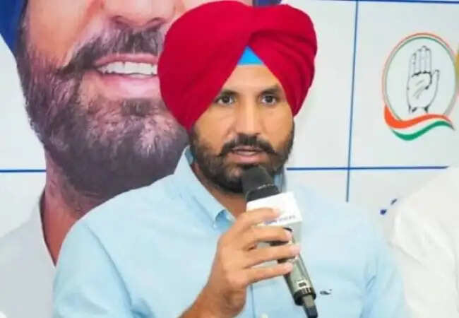पंजाब कांग्रेस में नेतृत्व परिवर्तन की चर्चा तेज, आगामी चुनाव की रणनीति पर मंथन