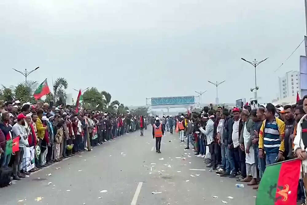 तारिक रहमान का 17 साल बाद बांग्लादेश लौटना, नए बांग्लादेश का सपना