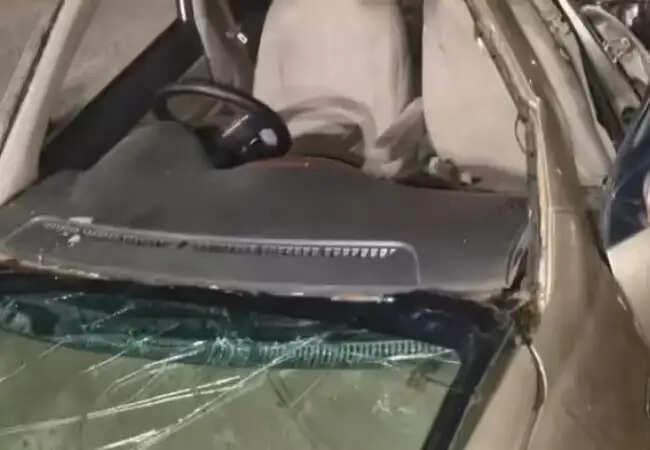 हिमाचल प्रदेश में सड़क दुर्घटना में छह गुजरात पर्यटकों की मौत