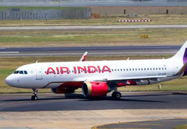 एयर इंडिया का लंदन उड़ान तकनीकी खराबी के कारण दिल्ली लौटा