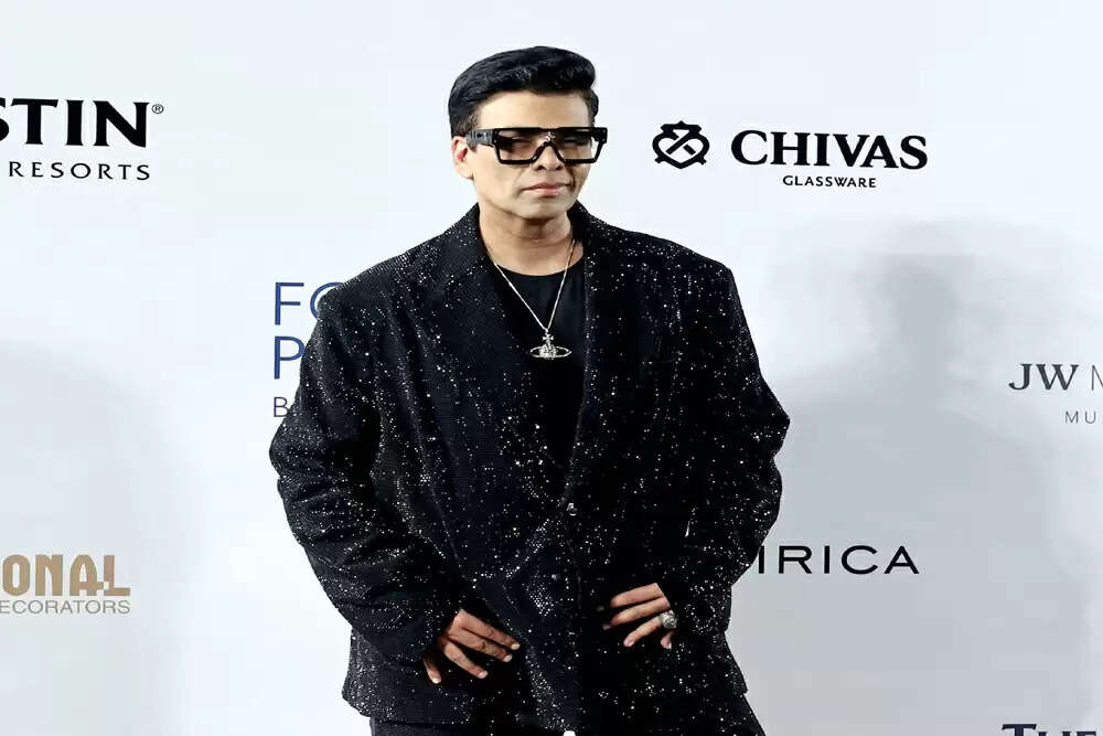 धुरंधर: करण जौहर ने की फिल्म की सराहना, बॉक्स ऑफिस पर छाई