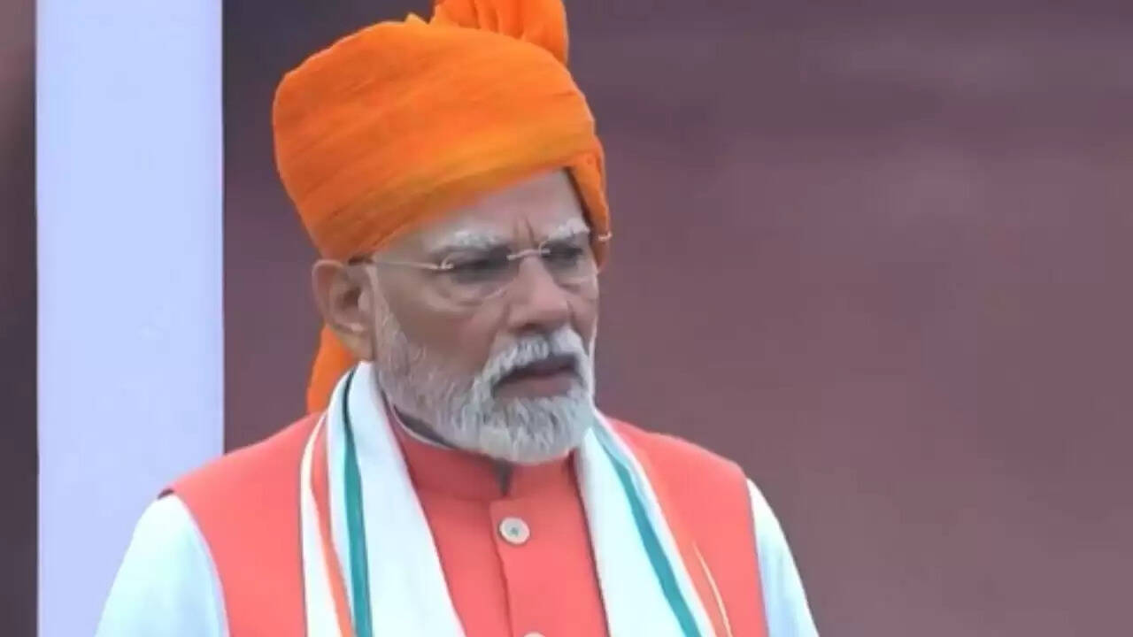 प्रधानमंत्री मोदी का स्वतंत्रता दिवस पर अवैध आव्रजन और रोजगार योजना पर जोर