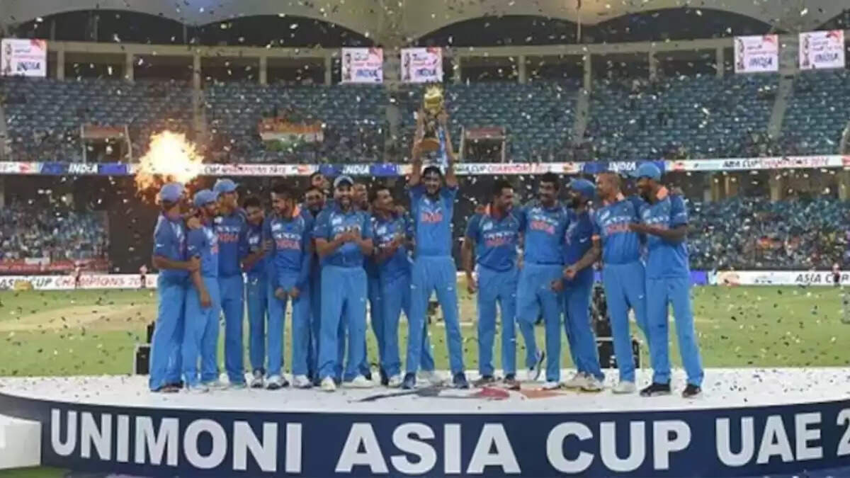 Asia Cup 2018: टीम इंडिया के 16 खिलाड़ियों का वर्तमान हाल