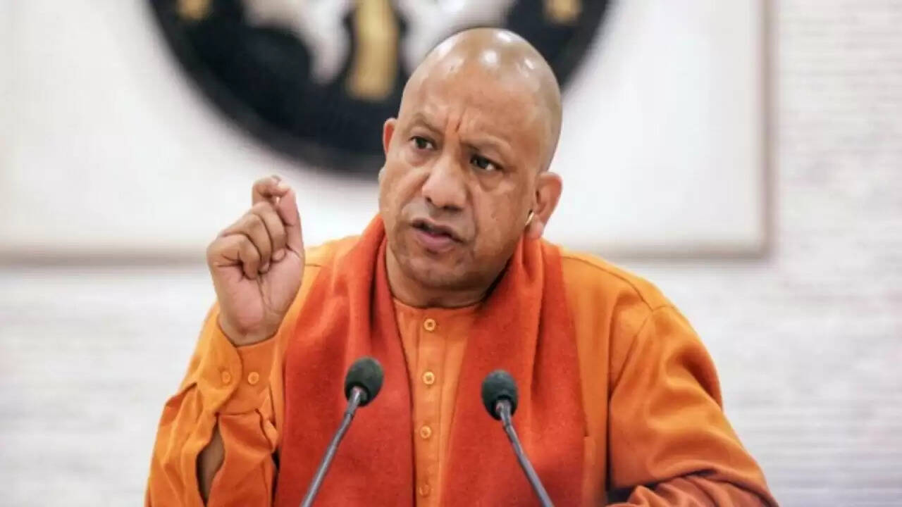 रक्षाबंधन पर महिलाओं के लिए यूपी सरकार का तोहफा: मुफ्त बस यात्रा
