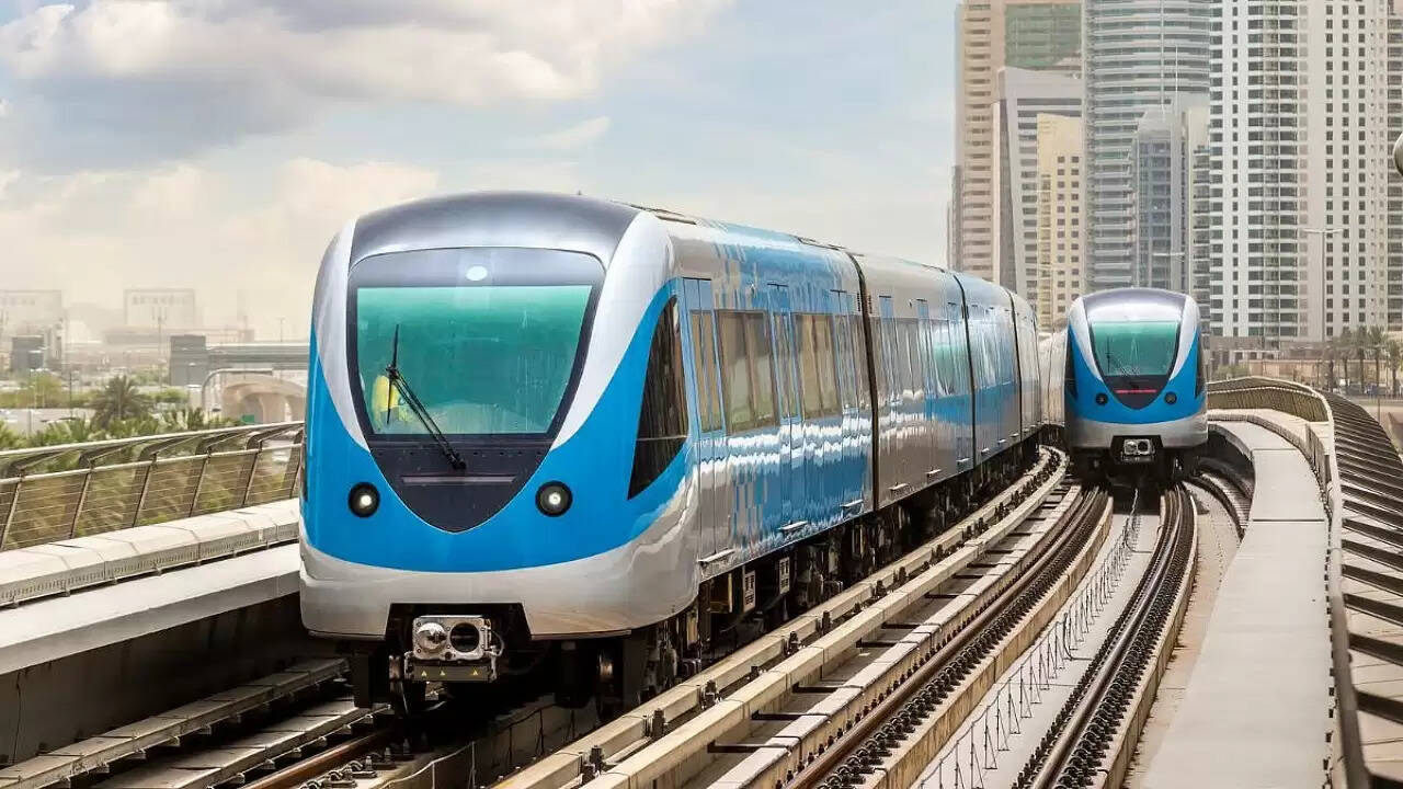 मुंबई मेट्रो-3 का उद्घाटन: आरे से कफ परेड तक नई यात्रा की शुरुआत