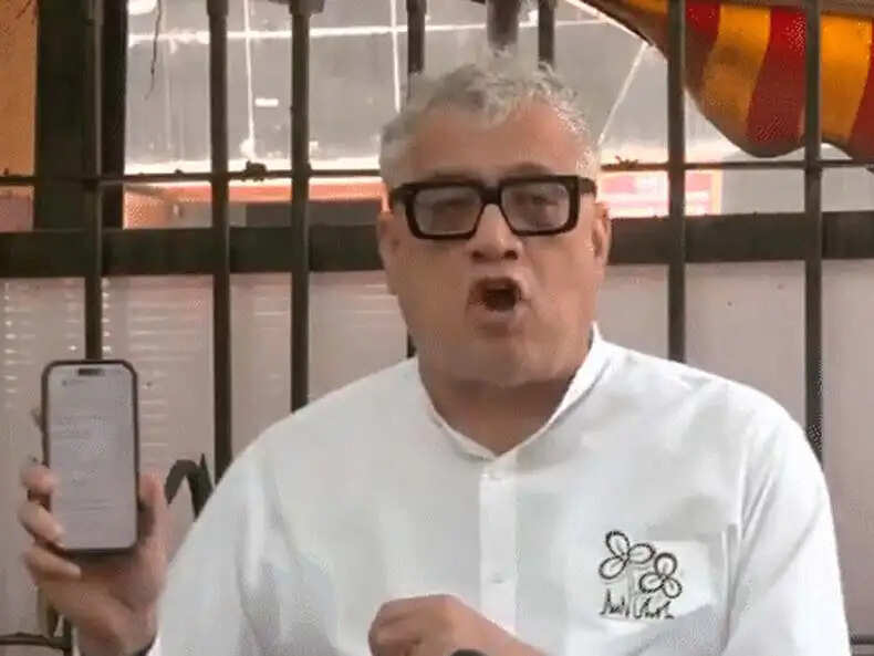 पश्चिम बंगाल चुनाव: टीएमसी और चुनाव आयोग के बीच विवाद गहराया