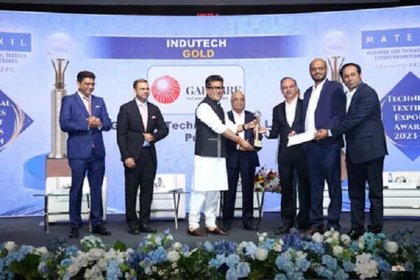 भारत के टेक्सटाइल निर्यात में तेजी, 2030 तक 100 अरब डॉलर का लक्ष्य