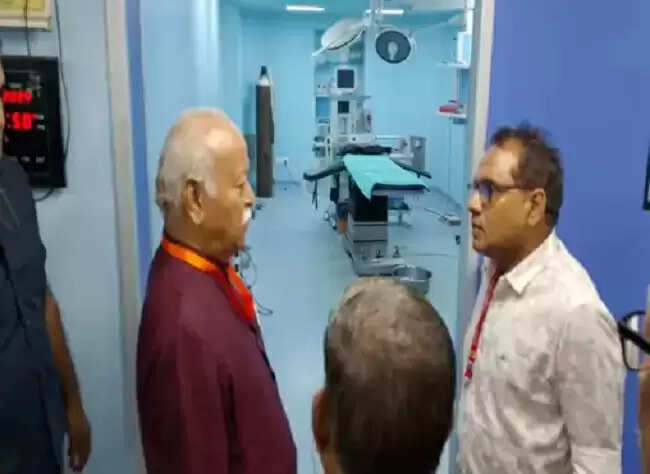 सेवा प्रकल्प के लिए युवा पीढ़ी को करें तैयारः मोहन भागवत