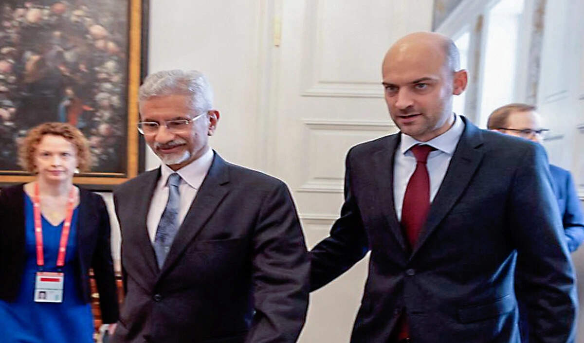 विदेश मंत्री जयशंकर ने जी-7 बैठक में वैश्विक शासन सुधारों पर जोर दिया