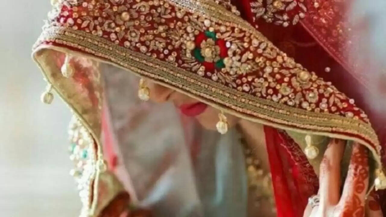 इंदौर में शादी के नाम पर धोखाधड़ी: मुस्लिम महिला ने की शादी, फिर सामान लेकर फरार