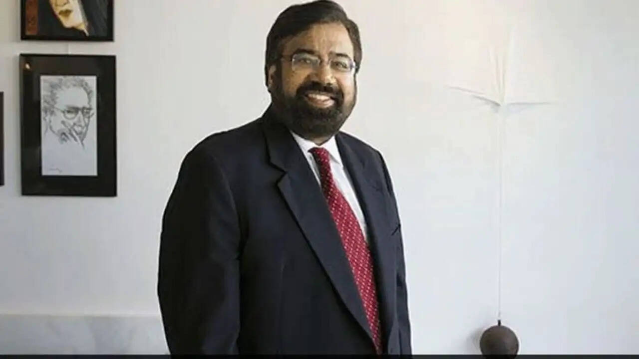 हर्ष गोयनका की पोस्ट ने विदेशी धरती पर भारतीयों के व्यवहार पर छेड़ी नई बहस