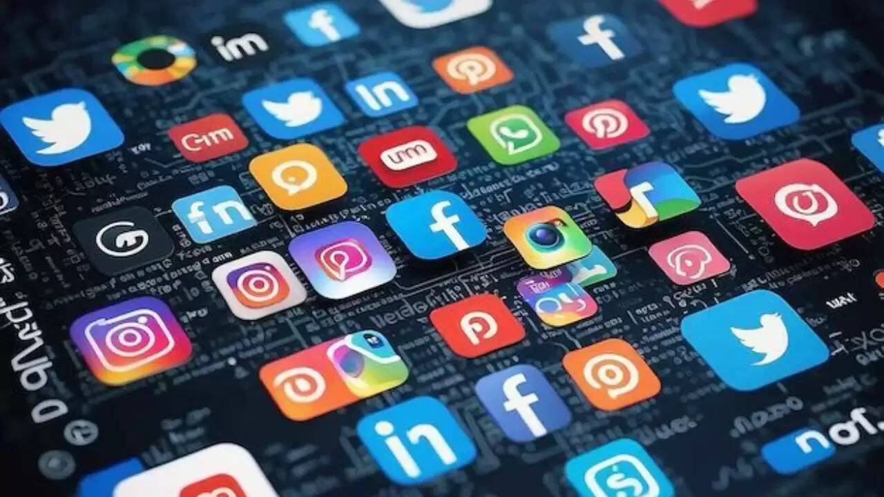 सोशल मीडिया प्लेटफॉर्म पर सख्ती: सरकार ने जारी की नई एडवाइजरी