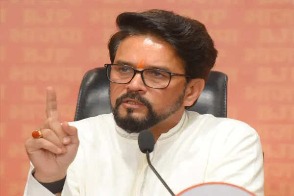 अनुराग ठाकुर का राहुल गांधी पर तीखा हमला: आरोपों की राजनीति का पर्दाफाश