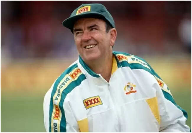 Legendary Australian Cricketer Bob Simpson Passes Away at 89