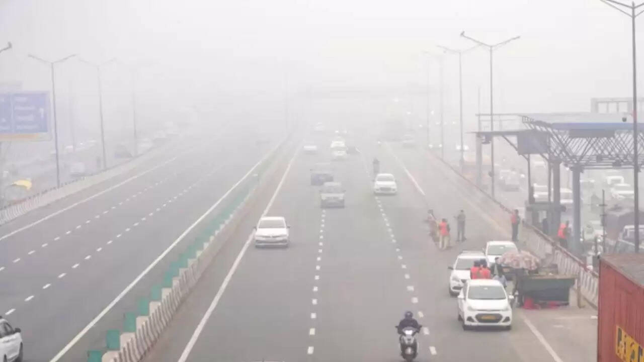 दिल्ली में वायु प्रदूषण: माइक्रोप्लास्टिक कणों की बढ़ती संख्या