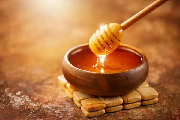 मानसून में त्वचा की देखभाल के लिए शहद के अद्भुत लाभ