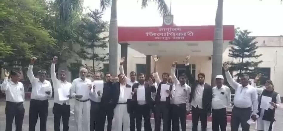 कानपुर देहात में अधिवक्ताओं की सुरक्षा को लेकर चिंता, पुलिस कार्रवाई की निंदा