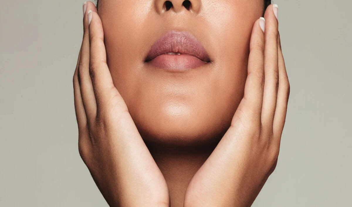 घर पर बनाएं प्राकृतिक विटामिन सी सीरम: खूबसूरत त्वचा के लिए आसान उपाय