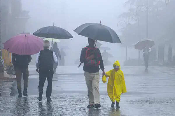 उत्तर भारत में गर्मी से राहत की उम्मीद, मौसम में बदलाव की संभावना