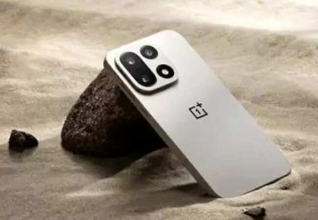 OnePlus 15s: भारत में लॉन्च की तारीख और स्पेसिफिकेशंस