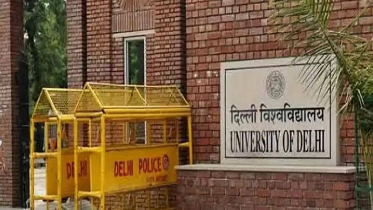 दिल्ली विश्वविद्यालय छात्र संघ चुनाव: अदालत ने विजय रैली पर लगाया प्रतिबंध