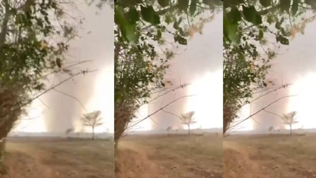 ओडिशा में बवंडर ने मचाई तबाही, दो लोगों की मौत