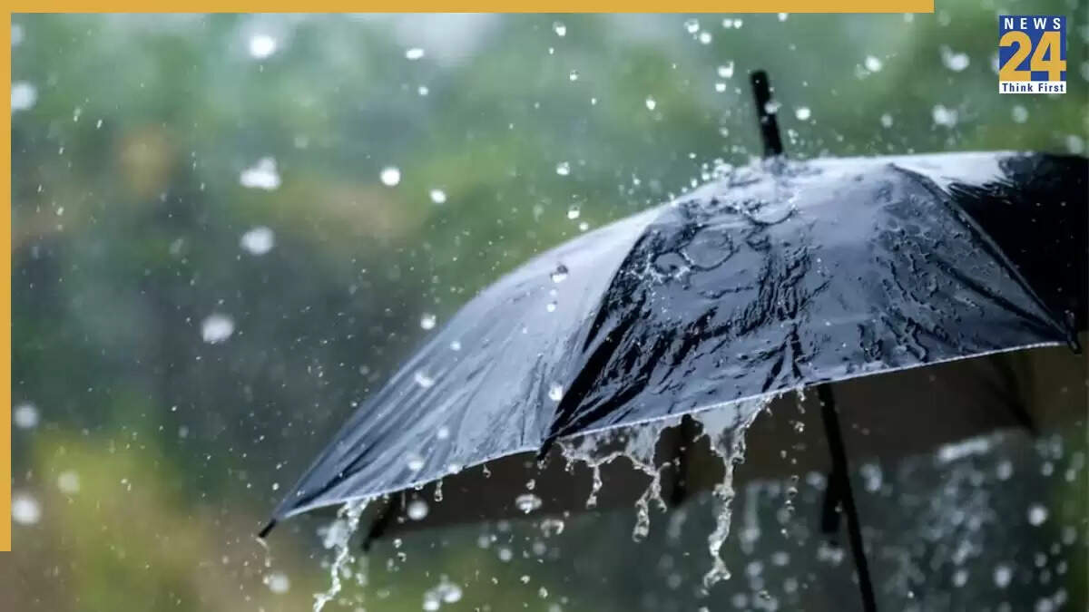 गाजियाबाद में बारिश से मिली गर्मी से राहत, जलभराव ने बढ़ाई मुश्किलें