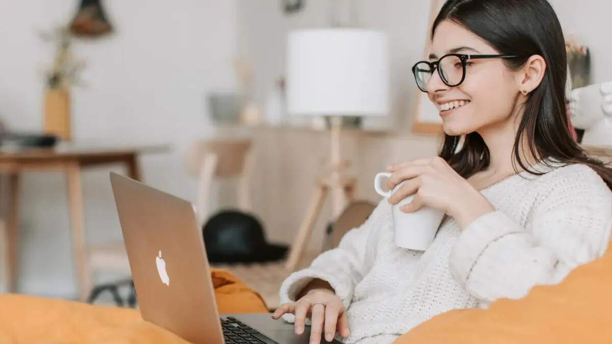 Bloomscrolling: मानसिक स्वास्थ्य के लिए एक नया डिजिटल ट्रेंड