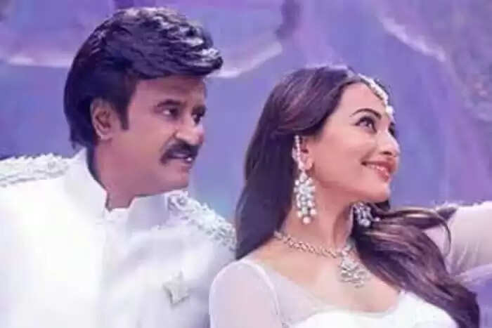 बॉलीवुड के अभिनेताओं ने छोटी अभिनेत्रियों के साथ किए बोल्ड सीन