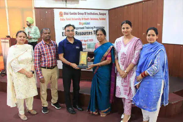 भाई गुरदास नर्सिंग संस्थान में डिजिटल पुस्तकालय प्रशिक्षण सेमिनार का सफल आयोजन