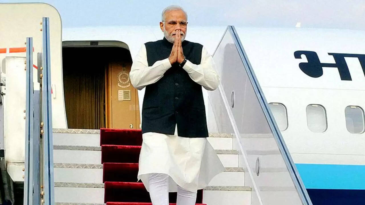 प्रधानमंत्री मोदी का गुजरात दौरा: विकास परियोजनाओं की घोषणा